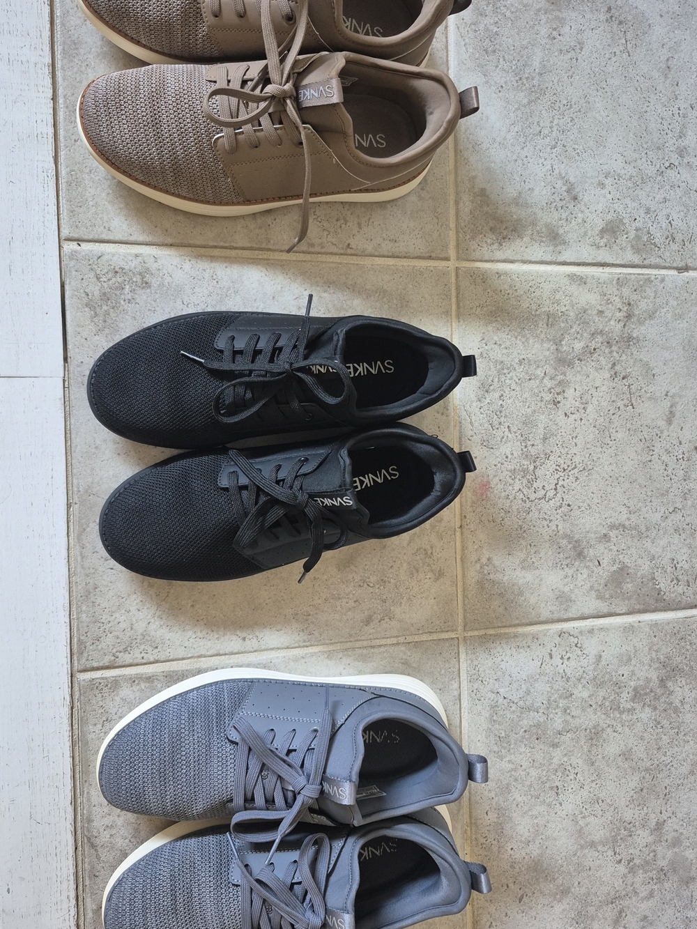 (3) Men's/Boy's Knit Lace-Up Casual Sneakers
